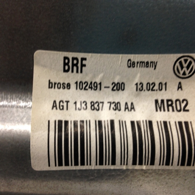 Mecanisme + moteur lève-glace avant droit occasion VOLKSWAGEN GOLF IV GOLF IV Phase 1 1998-01-01->2005-06-30 1.6 16v 1J3837462H 3