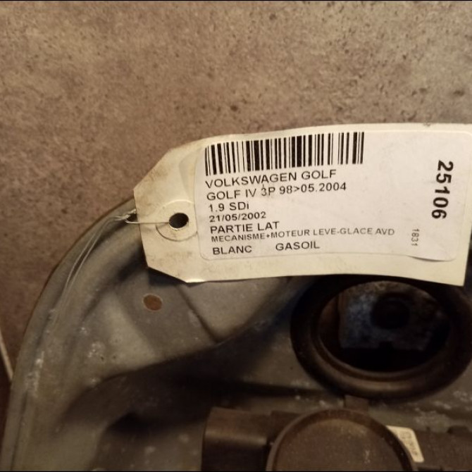 Mecanisme + moteur lève-glace avant droit occasion VOLKSWAGEN GOLF IV GOLF IV Phase 1 1998-01-01->2005-06-30 1.9 SDI 1J3837462H 2