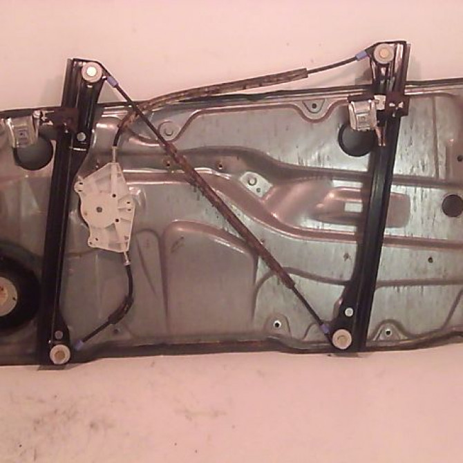 Mecanisme+moteur leve-glace avg occasion VOLKSWAGEN GOLF IV GOLF IV Phase 1 1998-01-01->2005-06-30 1.6 16v 1J3837461H 2