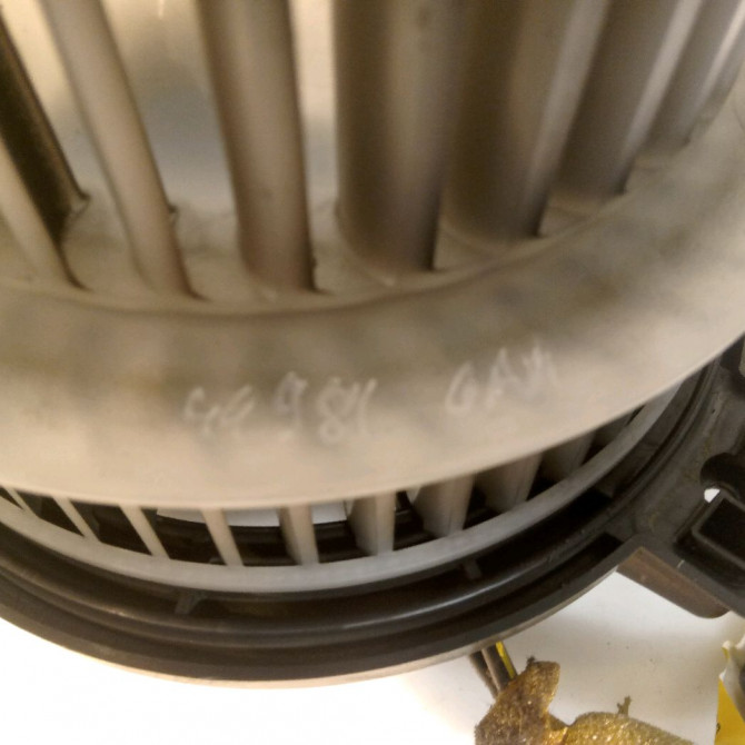 Ventilateur de chauffage occasion TOYOTA PRIUS II Phase 1 03-2004->11-2009 110 Hybride 8710347050 3