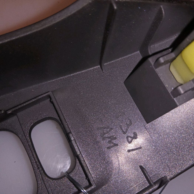 Commande lève-glace porte avant gauche occasion TOYOTA PRIUS II Phase 1 03-2004->11-2009 110 Hybride 8482047050 3