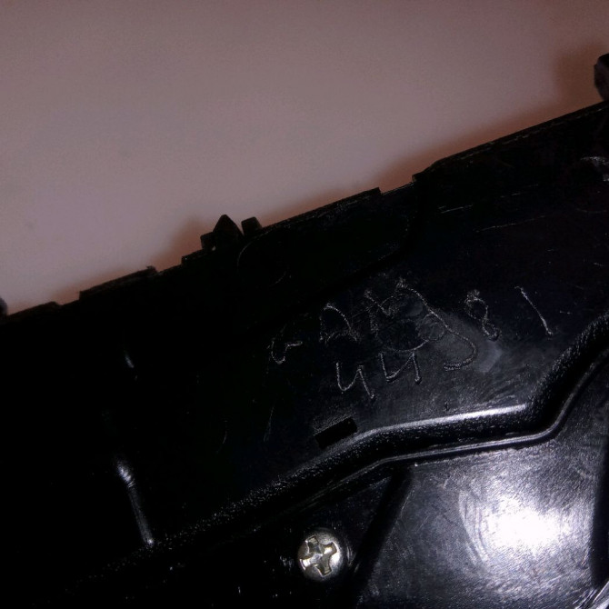 Serrure porte avg occasion TOYOTA PRIUS II Phase 1 03-2004->11-2009 110 Hybride 6904047081 3