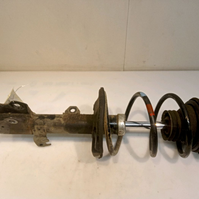 Amortisseur avant droit occasion TOYOTA PRIUS II Phase 1 03-2004->11-2009 110 Hybride 4851049685 3