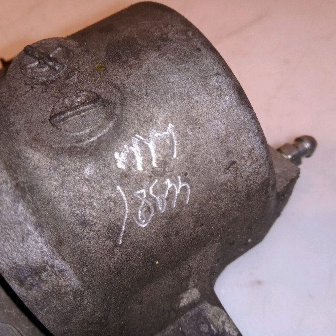 Etrier de frein avant droit occasion TOYOTA PRIUS II Phase 1 03-2004->11-2009 110 Hybride 4773047050 3