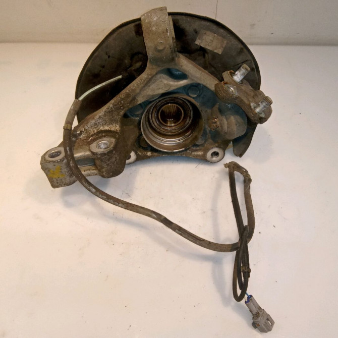 Moyeu avd occasion TOYOTA PRIUS II Phase 1 03-2004->11-2009 110 Hybride 4351047010 2