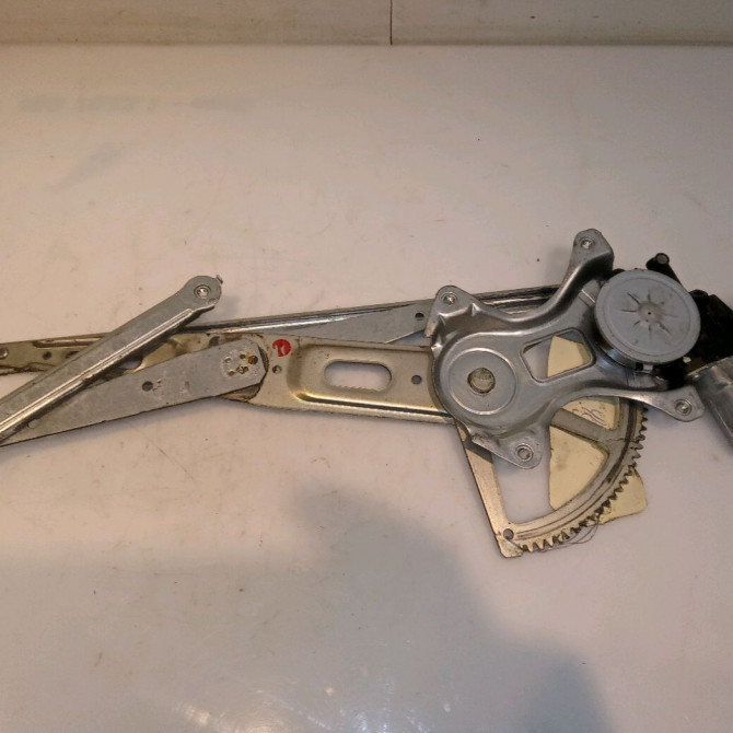 Mecanisme + moteur lève-glace avant droit occasion TOYOTA PRIUS II Phase 1 03-2004->11-2009 110 Hybride 6980152070 2