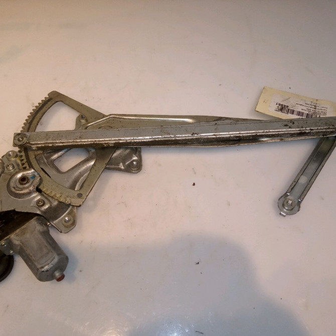 Mecanisme+moteur leve-glace ard occasion TOYOTA PRIUS II Phase 1 03-2004->11-2009 110 Hybride 6980152070 2