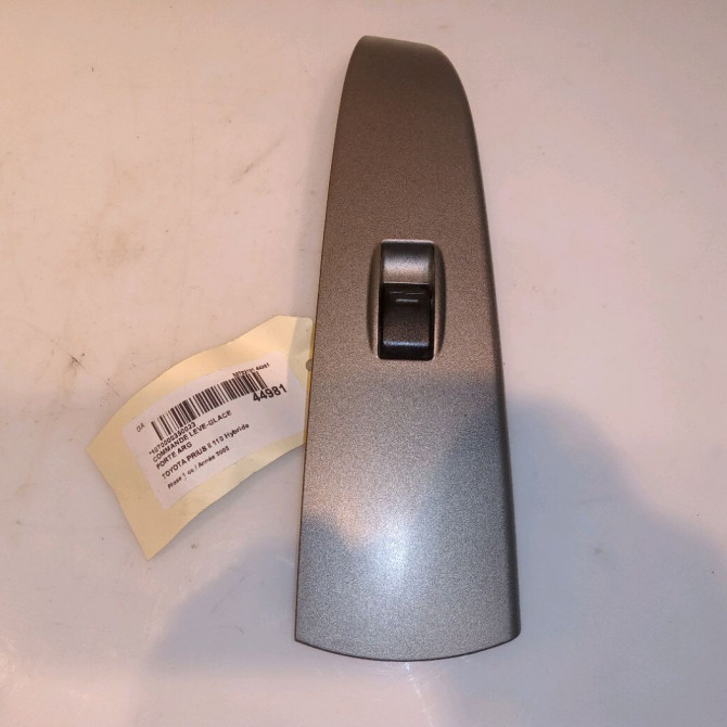 Commande leve-glace porte arrière gauche occasion TOYOTA PRIUS II Phase 1 03-2004->11-2009 110 Hybride 1