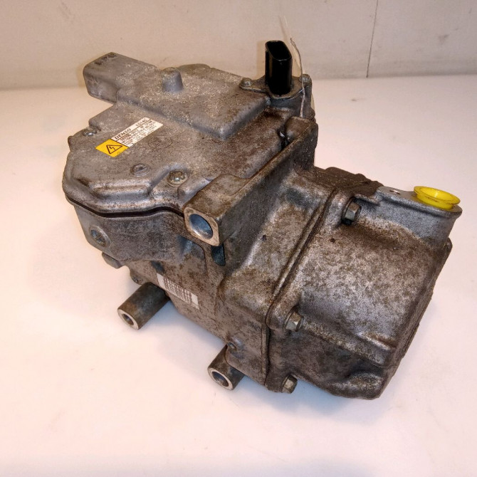 Compresseur air conditionne occasion TOYOTA YARIS III YARIS III Phase 1 2011-03-01->2015-04-30 1.5 100ch 8837052010 1