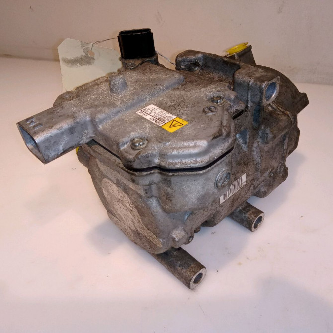 Compresseur air conditionne occasion TOYOTA YARIS III YARIS III Phase 1 2011-03-01->2015-04-30 1.5 100ch 8837052010 4