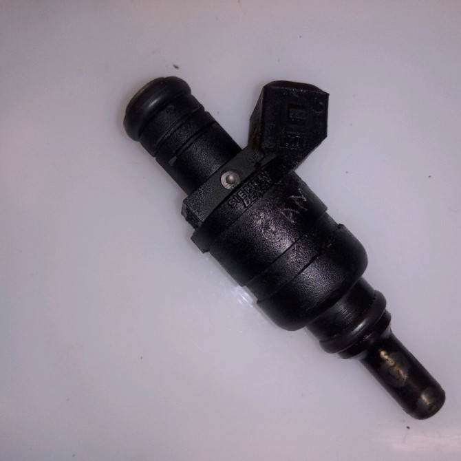 Injecteur occasion B.M.W. SERIE 3 IV Phase 2 09-2001->03-2005 13537546244 2