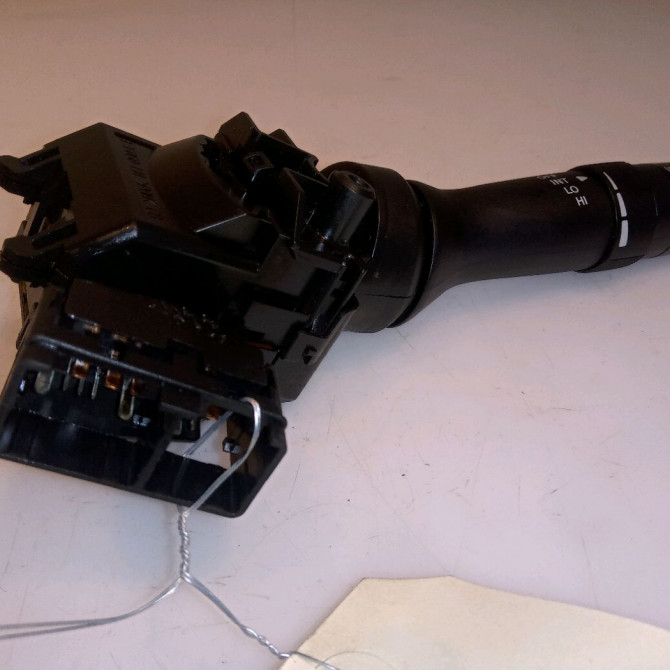 Commande essuie glace occasion TOYOTA PRIUS II Phase 1 03-2004->11-2009 110 Hybride 8465247040 3