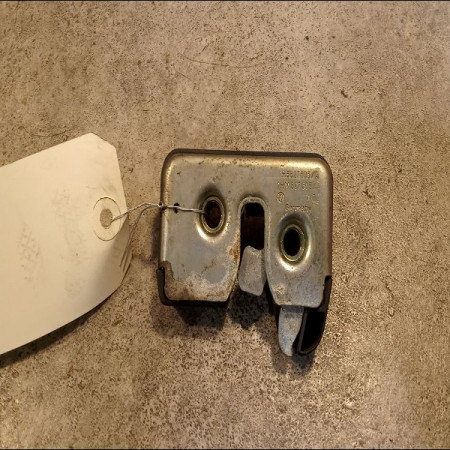 Serrure hayon occasion VOLKSWAGEN GOLF III Phase 1 01-1992->12-1997 1.4i 60ch 1H6827505B