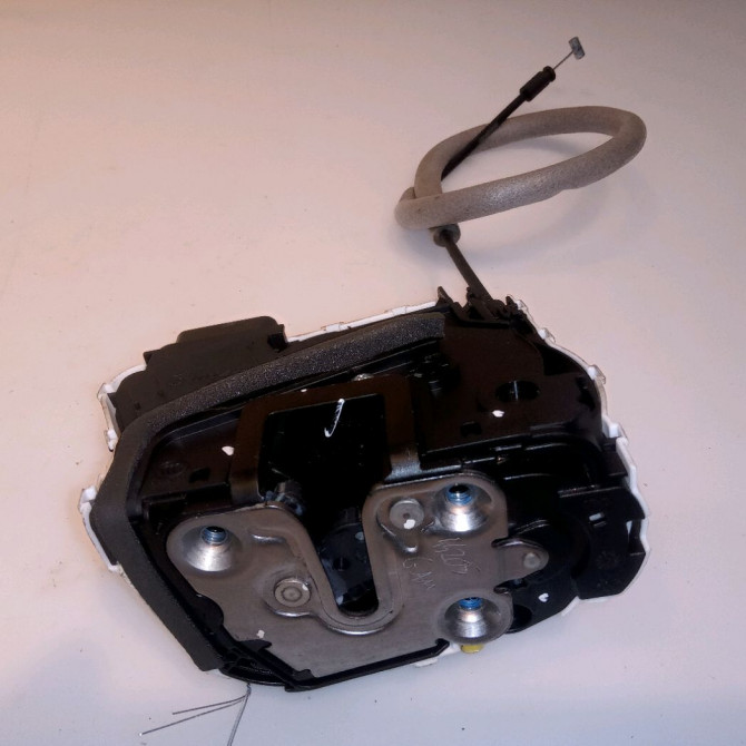 Serrure porte avg occasion M.G. ZS 1