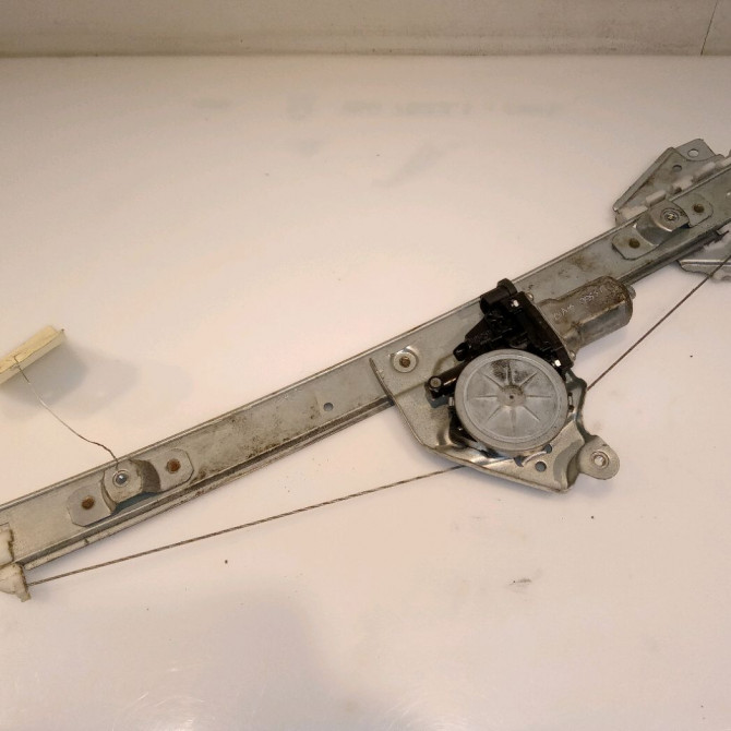 Mecanisme+moteur leve-glace avg occasion SUZUKI GRAND VITARA II Phase 1 04-1995->04-1999 1.9 DDiS 129ch 8340265J01 1