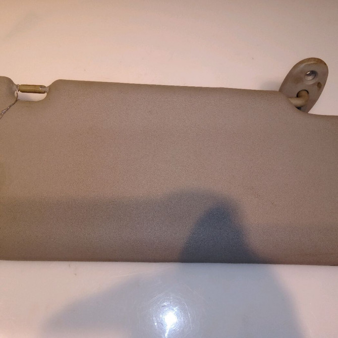 Pare-soleil gauche occasion SUZUKI GRAND VITARA II Phase 1 04-1995->04-1999 1.9 DDiS 129ch 8480277K41J0T 1