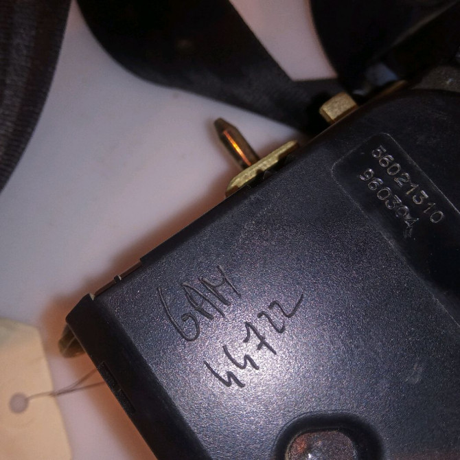 Ceinture arrière gauche occasion VOLKSWAGEN GOLF III Phase 1 01-1992->12-1997 1.9 TDI 90ch 1H4857805AB41 3