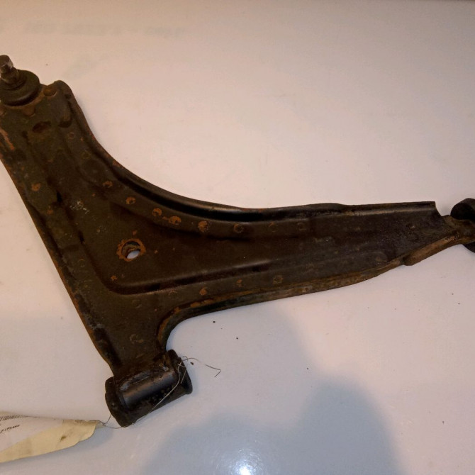 Triangle inf avd occasion VOLKSWAGEN GOLF I Phase 2 07-1980->01-1984 2