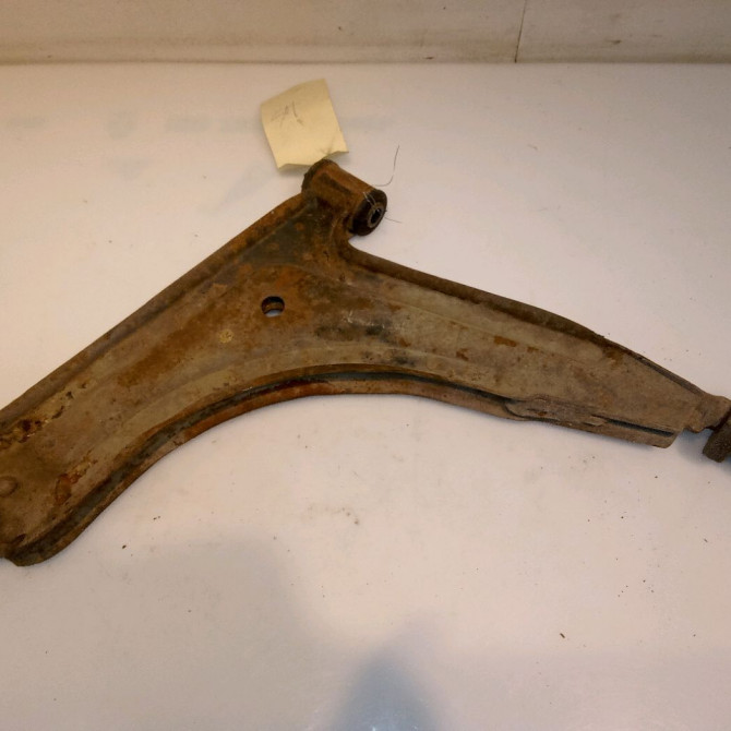 Triangle inf avg occasion VOLKSWAGEN GOLF I Phase 2 07-1980->01-1984 2