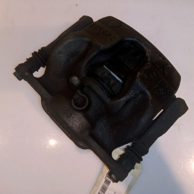 Etrier de frein avant gauche occasion MERCEDES CLASSE B II Phase 1 04-1995->04-1999 1.8 CDI 136ch 4217381 1