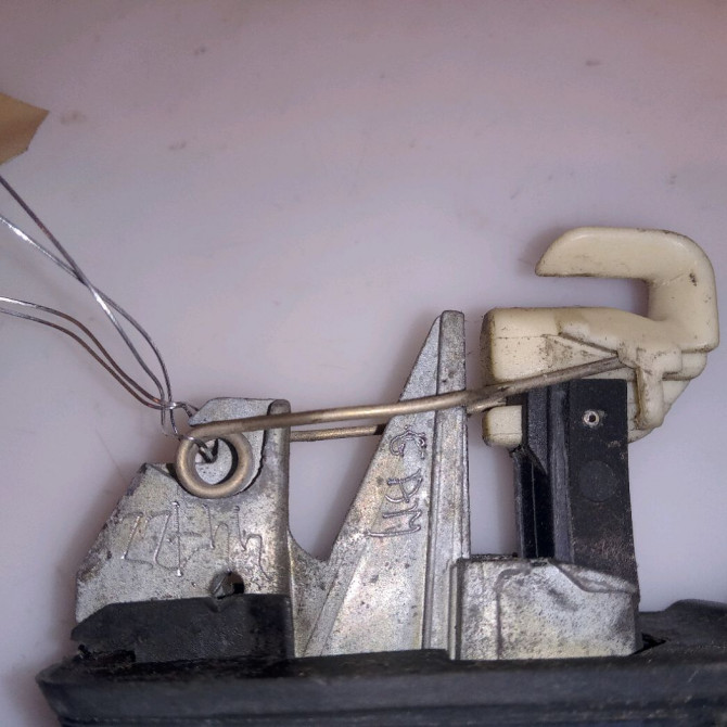 Poignee ext porte ard occasion VOLKSWAGEN GOLF III Phase 1 01-1992->12-1997 1.9 TDI 90ch 1H4839205B3FZ 3