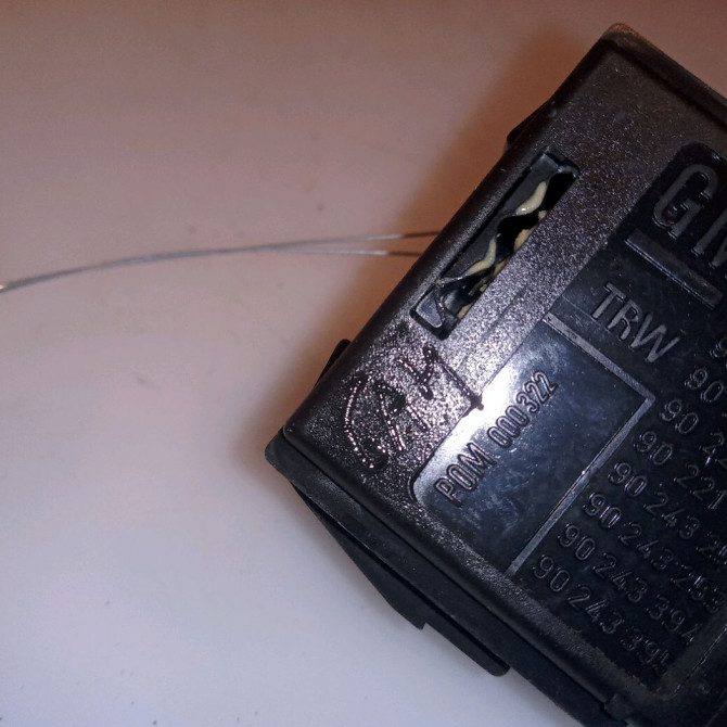 Commande essuie glace occasion OPEL CORSA II Phase 2 04-1997->10-2000 1.2i 90481242 4