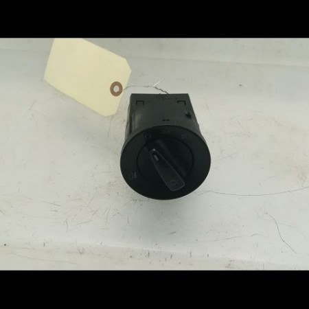 Commande eclairage occasion VOLKSWAGEN NEW BEETLE I Phase 1 01-1999->10-2005 TDI 90ch 8L0953513J01C