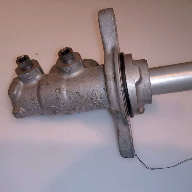 Maitre cylindre occasion CITROEN C3 I Phase 2 10-2005->12-2010 1.4i 4601T5 2