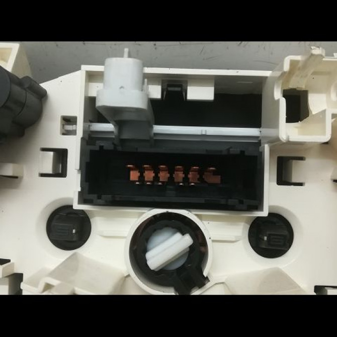 Commande de chauffage occasion CITROEN C3 I Phase 1 04-2002->10-2005 1.4i 6451KR 3