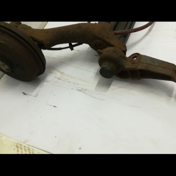 Train arrière occasion RENAULT TWINGO I Phase 1 04-1993->08-1998 Twingo >09.96 7700433507 4