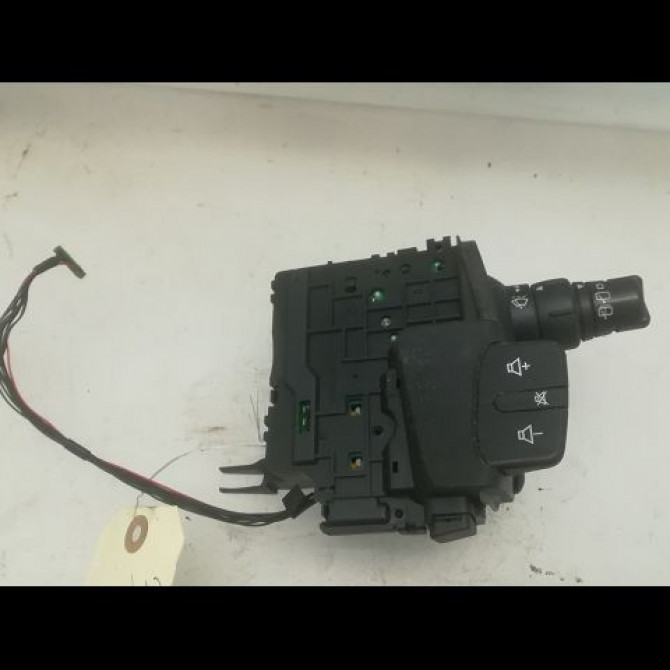 Commande essuie glace occasion RENAULT SCENIC II Phase 1 03-2004->09-2006 1.5 DCI 100ch 7701069597 1