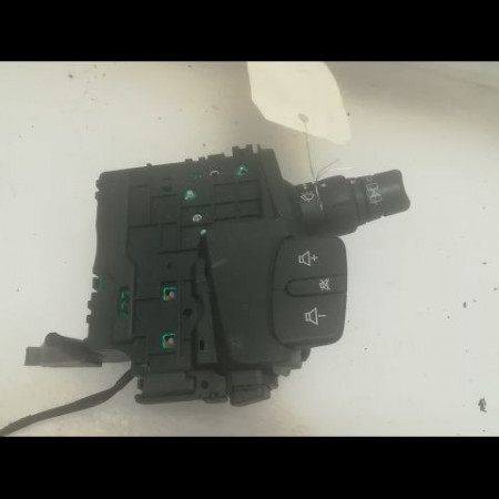 Commande essuie glace occasion RENAULT SCENIC II Phase 2 09-2006->04-2009 1.9 DCI 130ch 7701069597