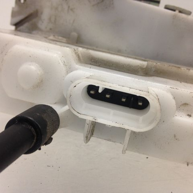 Serrure porte avd occasion RENAULT MEGANE II Phase 2 01-2006->06-2009 1.5 DCI 85ch 8200086018 3