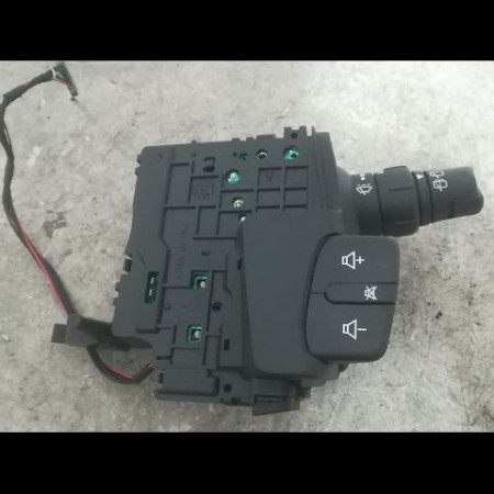 Commande essuie glace occasion RENAULT SCENIC II Phase 2 09-2006->04-2009 1.5 DCI 105ch 7701069597