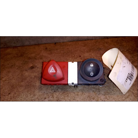 Bouton de warning occasion RENAULT MEGANE II Phase 1 09-2003->12-2005 1.6i 113ch 8200095493