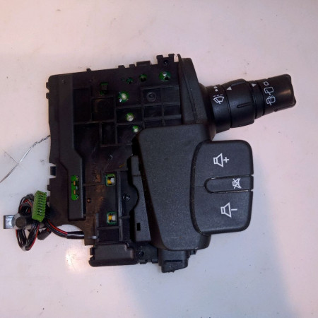 Commande essuie glace occasion RENAULT SCENIC II Phase 1 03-2004->09-2006 1.9 DCI 120ch 7701069597