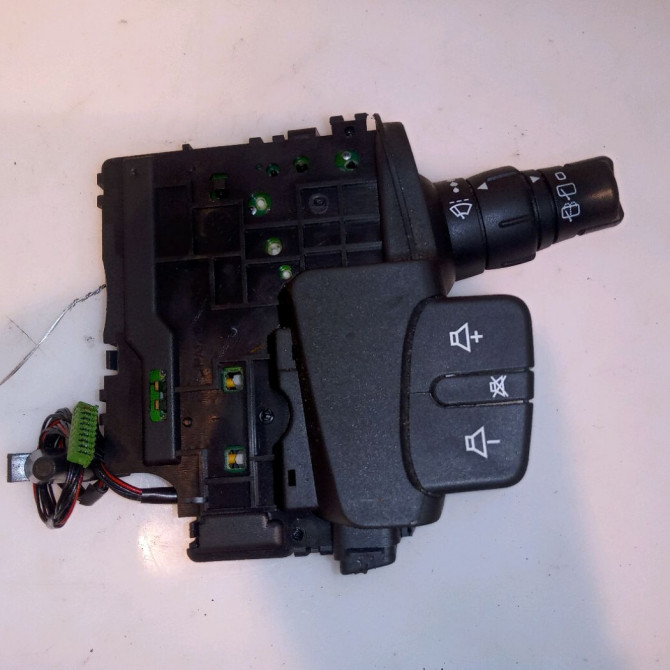 Commande essuie glace occasion RENAULT SCENIC II Phase 1 03-2004->09-2006 1.9 DCI 120ch 7701069597 1