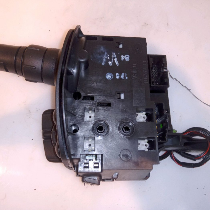 Commande essuie glace occasion RENAULT SCENIC II Phase 1 03-2004->09-2006 1.9 DCI 120ch 7701069597 2