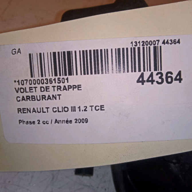 Volet de trappe carburant occasion RENAULT CLIO III Phase 2 03-2009->12-2014 1.2 TCE 16v 100ch 8200290088 4