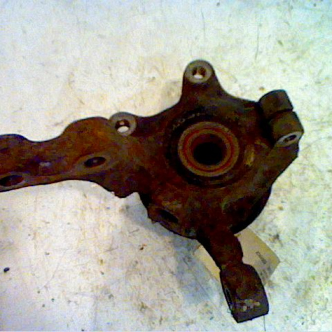 Moyeu avg occasion RENAULT MEGANE I Phase 1 11-1995->03-1999 7701205779 2