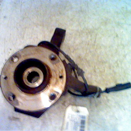 Moyeu avg occasion RENAULT CLIO II Phase 1 03-1998->06-2001 1.2 GPL 7701205779