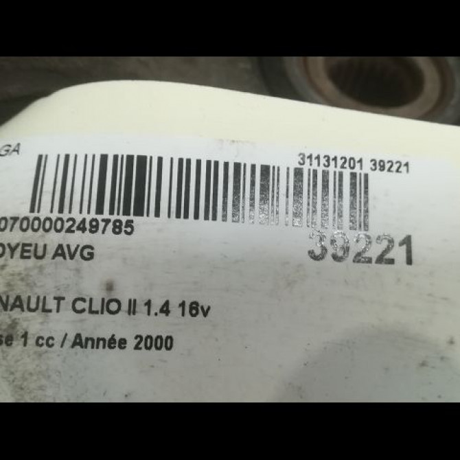 Moyeu avg occasion RENAULT CLIO II Phase 1 03-1998->06-2001 1.4 16v 7701205779 3