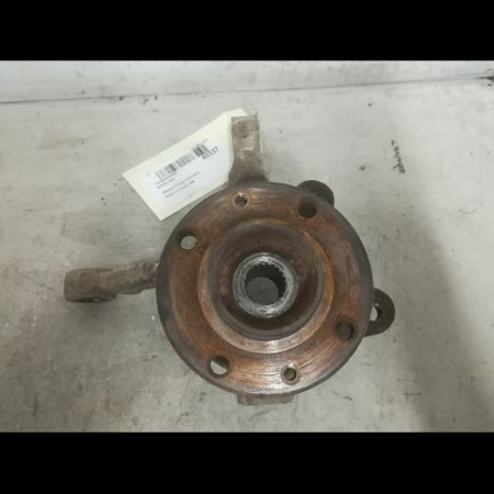 Moyeu avd occasion RENAULT CLIO I Phase 3 03-1996->08-1998 1.9 D 55ch 7701205779