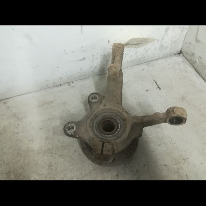 Moyeu avd occasion RENAULT CLIO I Phase 3 03-1996->08-1998 1.9 D 55ch 7701205779 2