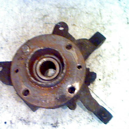 Moyeu avg occasion RENAULT MEGANE I Phase 1 11-1995->03-1999 1.9 DTI 7701205779