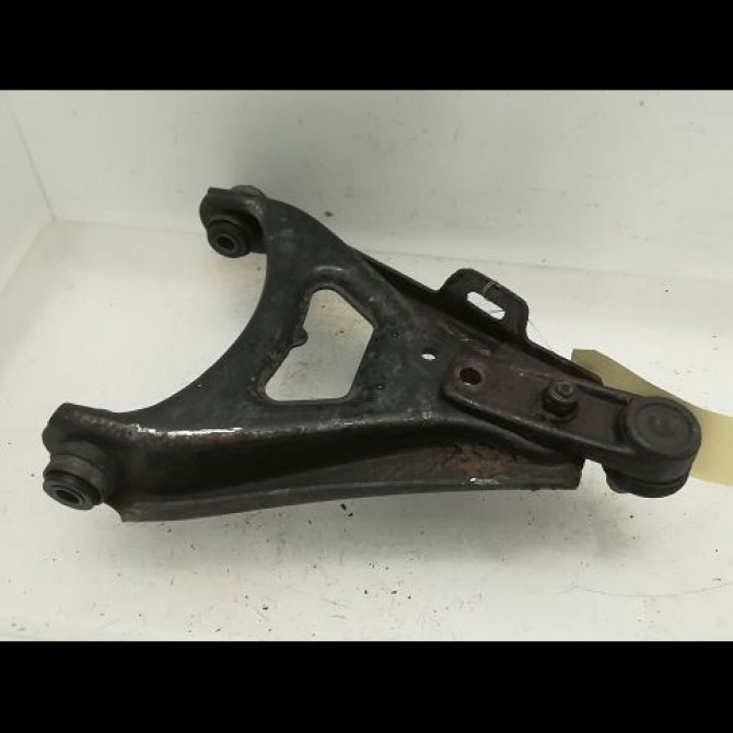 Triangle inf avd occasion RENAULT EXPRESS Phase 1 11-1985->09-1994 7700783456 2