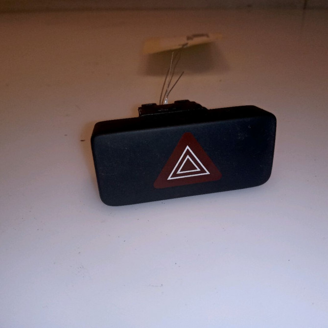 Bouton de warning occasion NISSAN PIXO Phase 1 05-2009->... 1.0i 12v 68ch 1