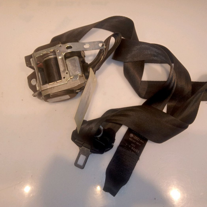 Ceinture avant droite occasion VOLKSWAGEN POLO IV Phase 2 05-2005->09-2009 1.4 TDI 70ch 6Q4857706MTTM 1