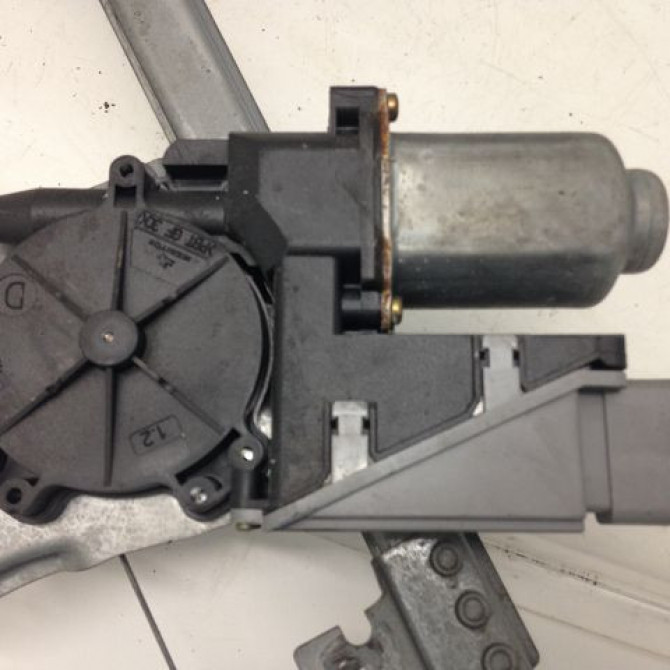 Mecanisme+moteur leve-glace ard occasion PEUGEOT 307 Phase 1 04-2001->06-2005 2.0i 16v 138ch 9224A6 2