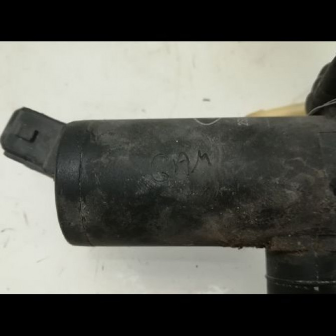 Pompe lave-glace avant occasion FORD FIESTA V Phase 1 09-2002->10-2005 1.4 TDCI 1144480 4